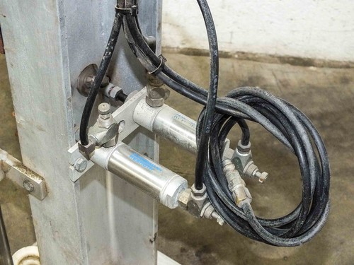Mannesmann Rexroth P-68192-0050 Floor-Standing Pneumatic Cylinder Driven Press - Picture 9 of 11