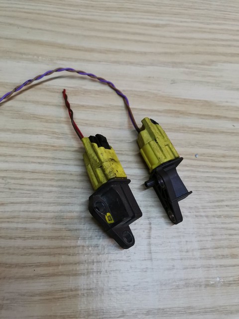 4l0959651 датчик удара