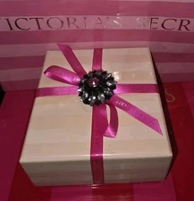 NEW Victoria's Secret BODY BY VICTORIA Luminous Body Powder RARE GIFT BOX