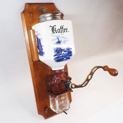 Leinbrook's Ideal • Dutch Delft Blue Windmills • Wall Mount Coffee Crank Grinder