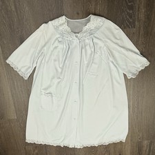 VINTAGE SHADOW LINE NIGHTGOWN FLORAL EMBROIDERY ROSE Small Baby Blue Lace Trim