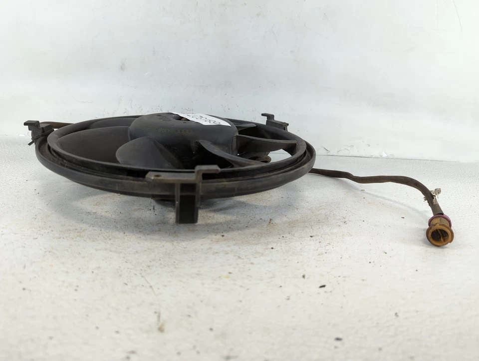 Conjunto de motor ventilador radiador izquierdo Volkswagen Passat 1998-2005 CB9MS Foto 4 de 4