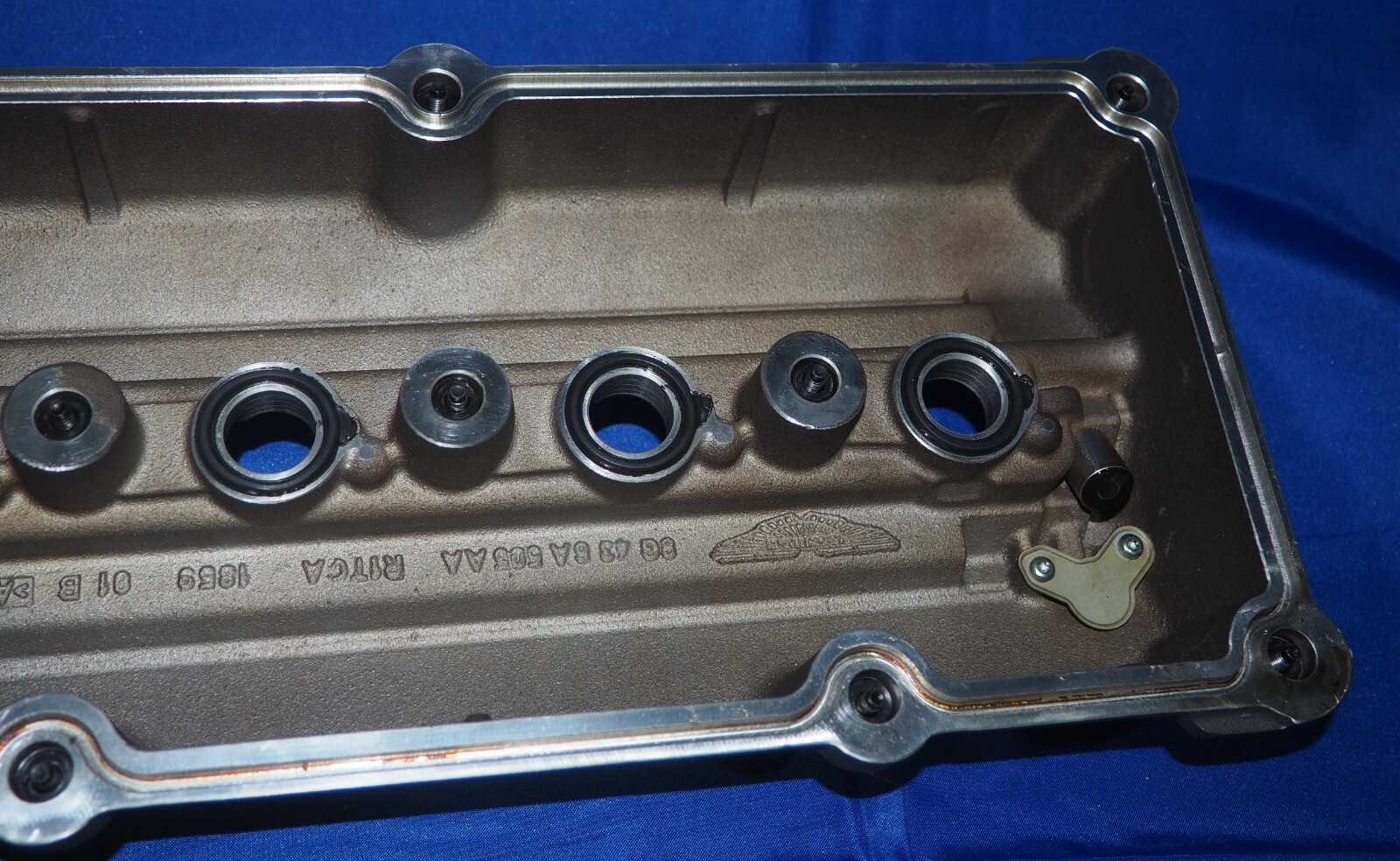 2004-2016 Aston Martin 5.9L 6.0L V12 AM Engine Left Valve Cover OEM 40K Miles