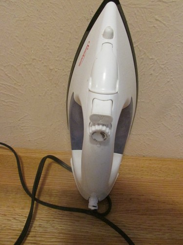 Sunbeam Steam Iron with Auto Shut-off and Variable Settings - 第 2/6 張圖片