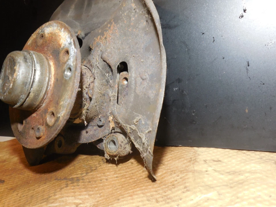 Eje rueda delantera izquierda nudillo 86-89 mercedes-benz 560sl r107 Foto 2 de 4