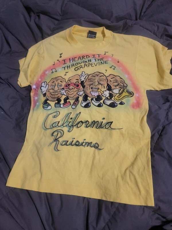 Airbrush Vtg California Raisins Yellow Shirt SOFT and thin medium Grapevine 