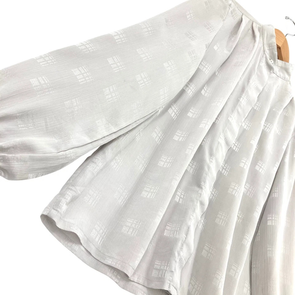 Blusa Vintage Anne Klein Gris Manga Larga Botón con Banda para el Cuello Talla 8 Hecha en Japón Foto 4 de 4