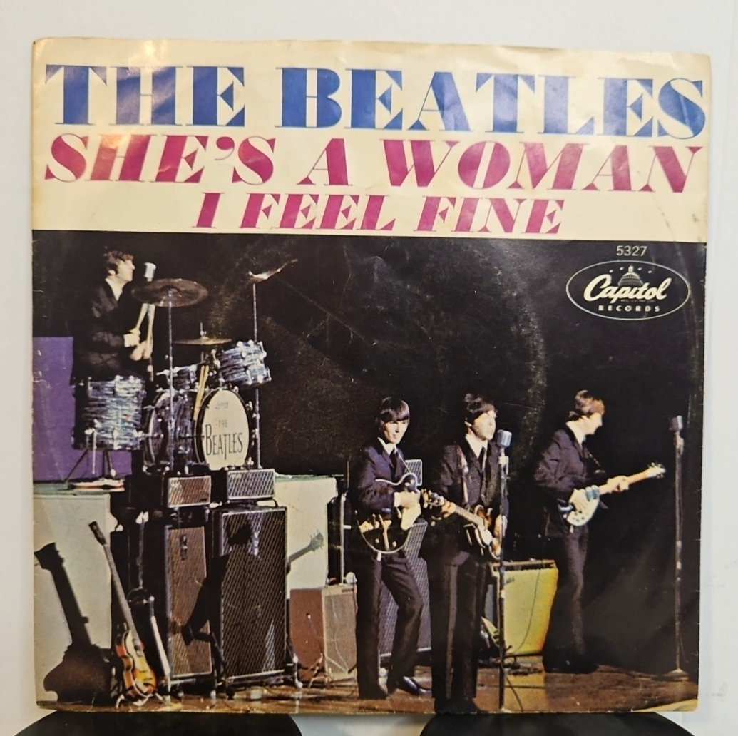 The Beatles – I Feel Fine / She's A Woman 1964 Capitol 5327 7