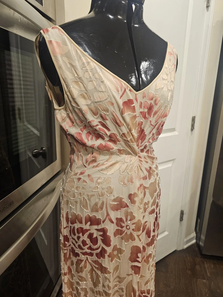 Винтажный Kay Unger Нью-Йорк шелк цветочный крем бисером длинное платье без рукавов 12 - Изображение 3 из 4