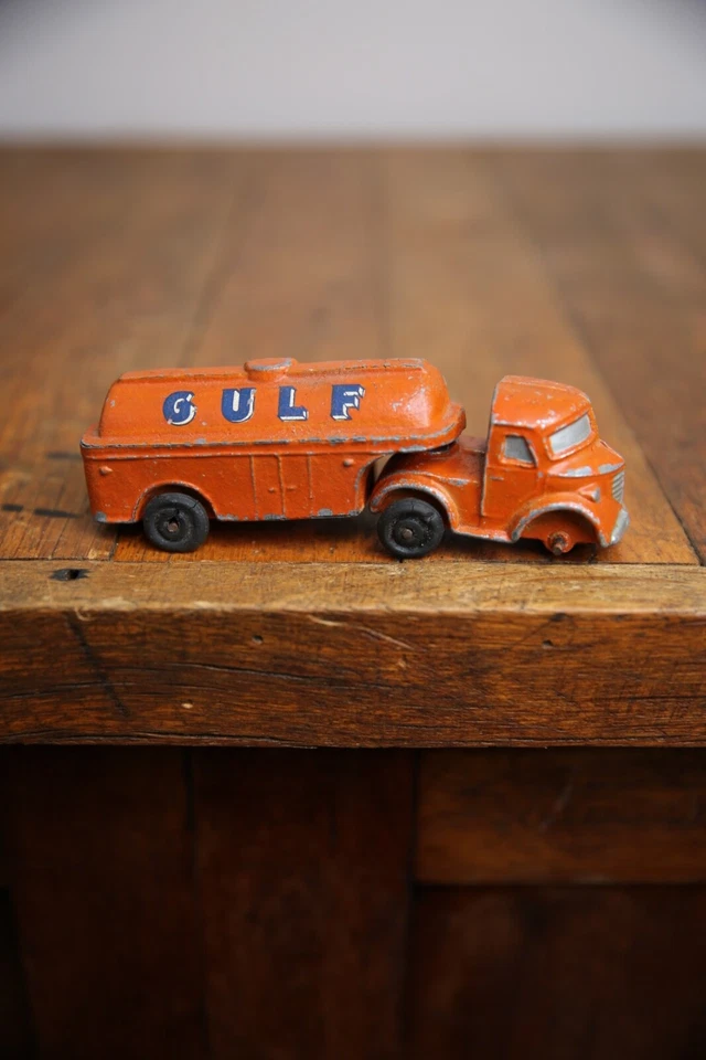 Vintage GULF Motor Oil Tanker Truck Metal Promo toy gas station semi RARE - Image 2 of 4