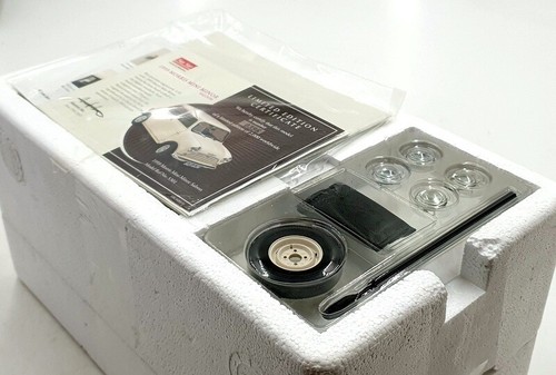 Sun Star 1/12 Scale Diecast 5301 - 1959 Morris Mini Minor Saloon - White/Cream - Picture 5 of 6