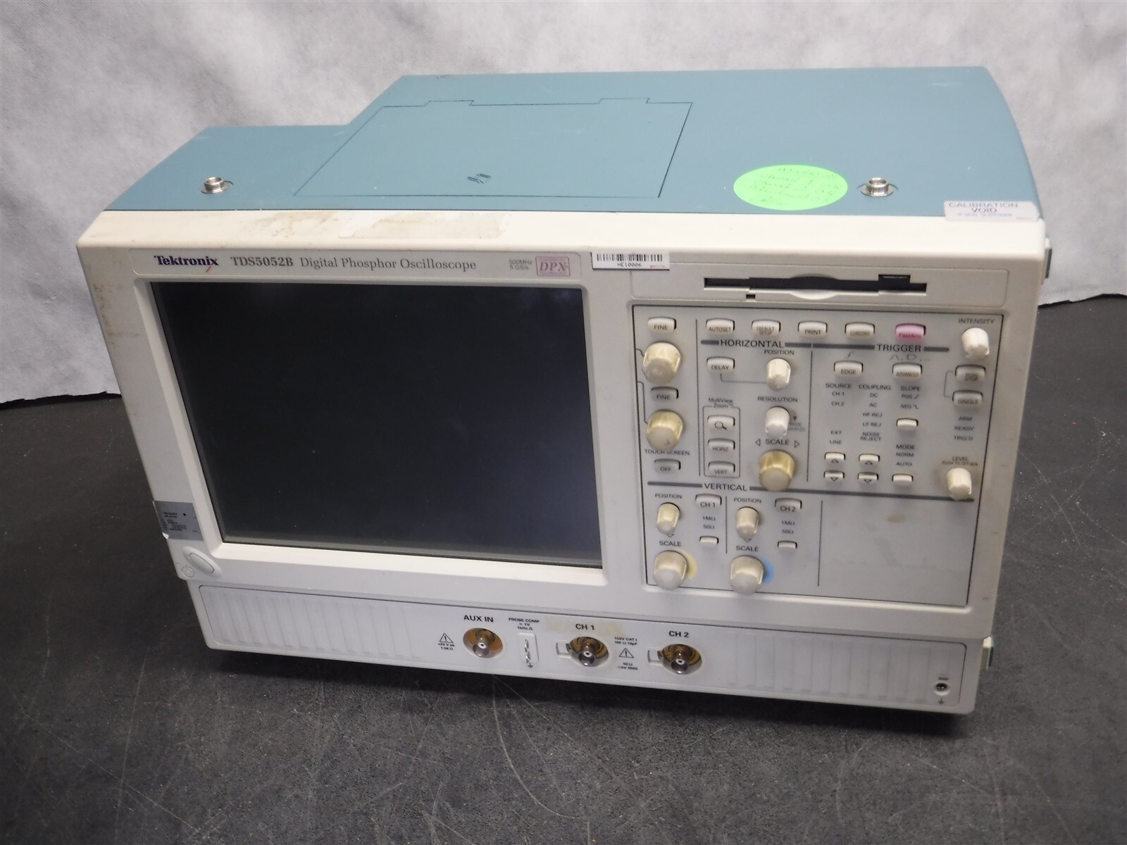 Tektronix TDS5052B B010022 2 Channel 500MHz Digital Phosphor Oscilloscope 3F