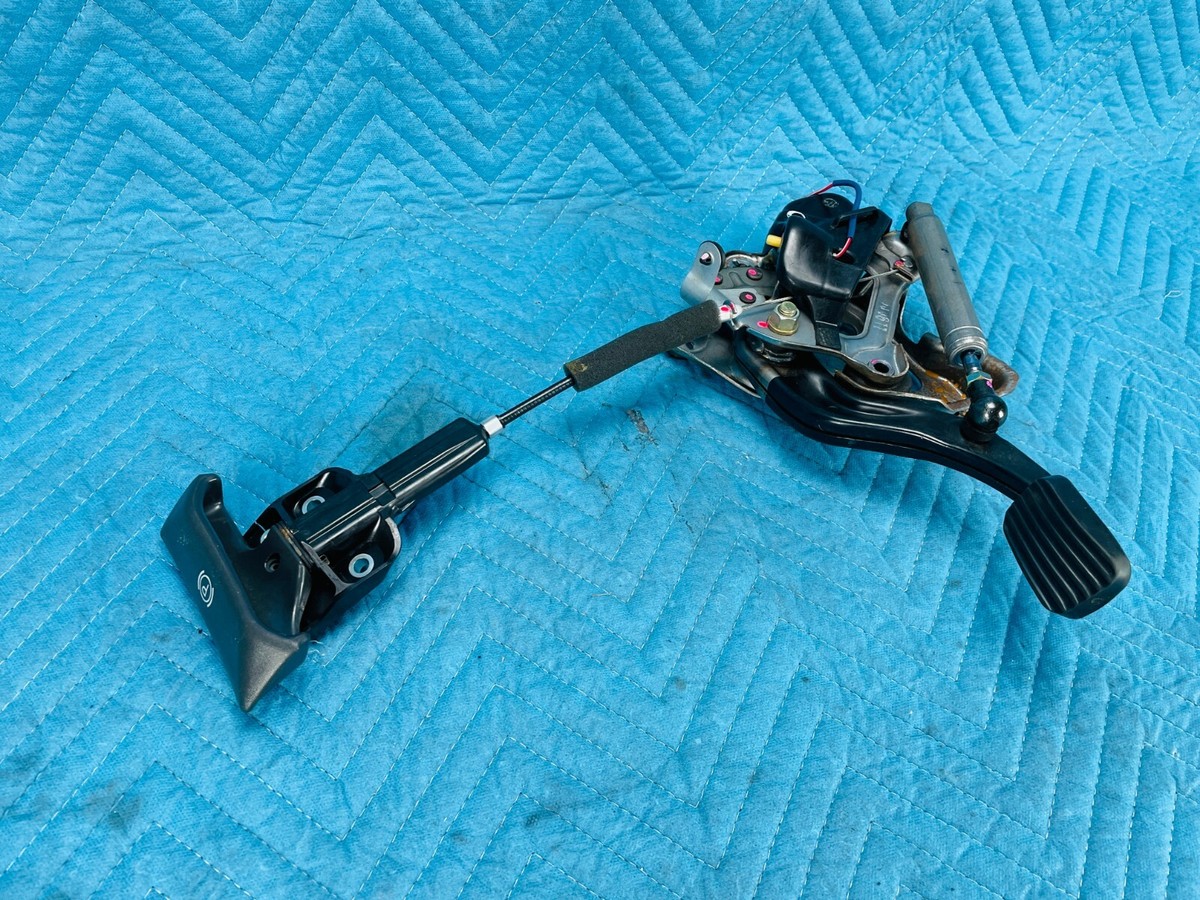 Lexus LS400 Emergency Parking Brake Pedal w/Cable, Handle Dark