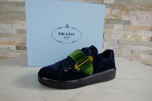 black white sb dunks