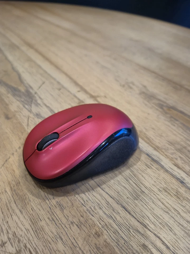 Logitech Gray Wireless Mouse w/ USB Dongle | M325 Ambidextrous | Uses AA Battery - Image 4 of 4