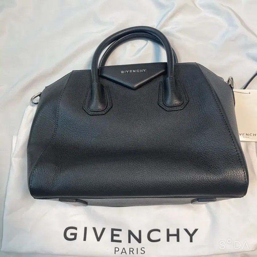 Givenchy Antigona Small Black Tote & Shoulder Bag thumbnail 7