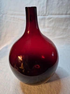 Vintage IKEA Salong Vase 90s Cranberry Ruby Red Art Glass 8 1/2'' Hand Blown Disc