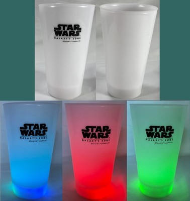 Disney Star Wars Galaxy s Edge Opening Team Cast Light Up Plastic Pint glass Cup