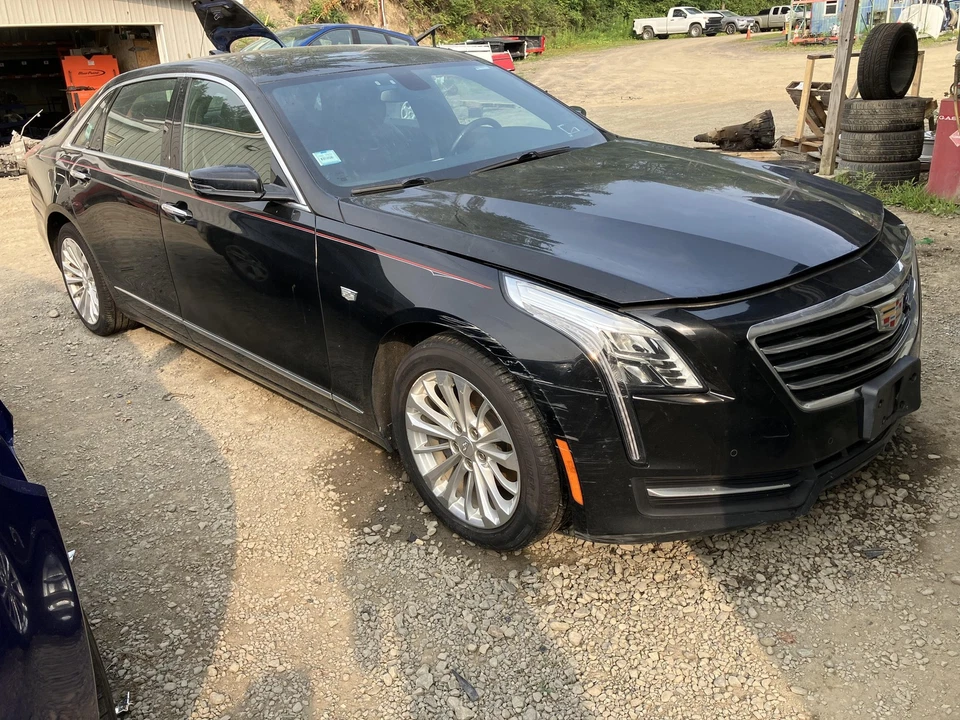 17 CADILLAC CT6 Intercooler - Image 3 of 4