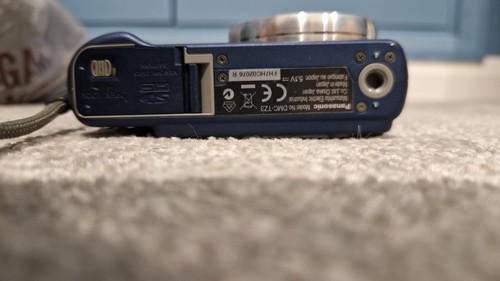 Panasonic LUMIX DMC-TZ3 7.2MP Digital Camera - Blue. Please read description. - Picture 3 of 7