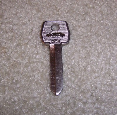 NOS CURTIS FORD THUNDERBIRD MUSTANG SMALL HOLE KEY BLANK FOR 1970-1980 FORDS.