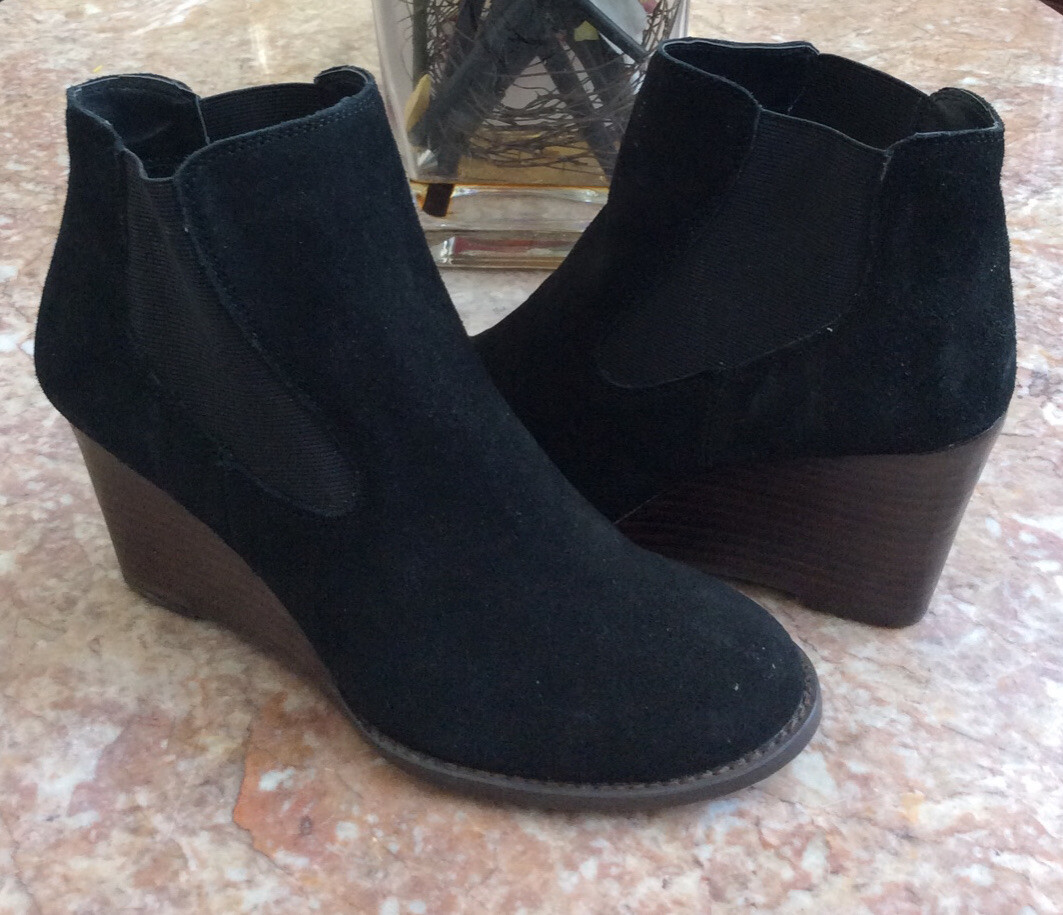 New LUCKY BRAND Yamka Women's Black Suede Wedge Chelsea Booties Sz