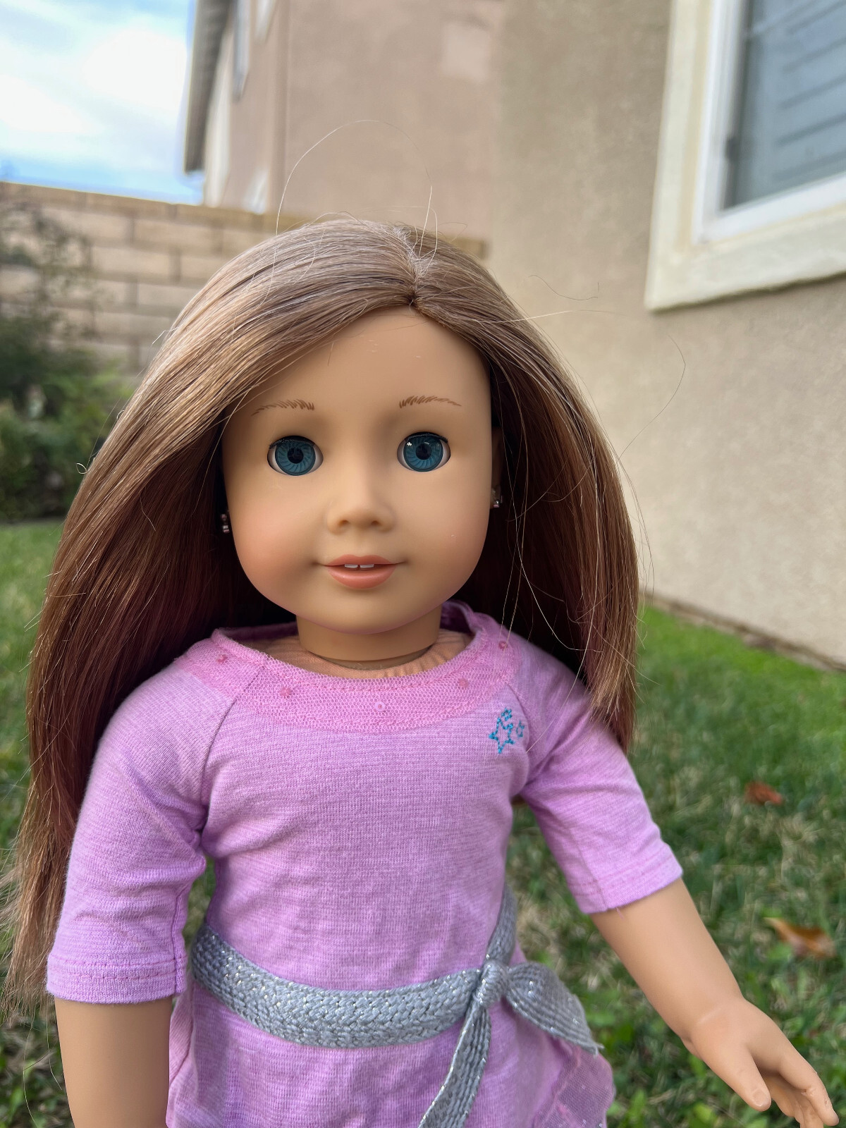 american girl doll truly me 39 caramel hair blue eyes ears pierced with outfit eBay