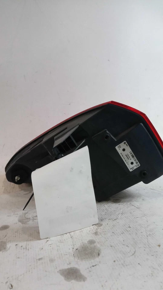 Conjunto de luz trasera derecha usado se adapta a: BMW 535I GT 2015 cuarto panel montado derecho Foto 2 de 4