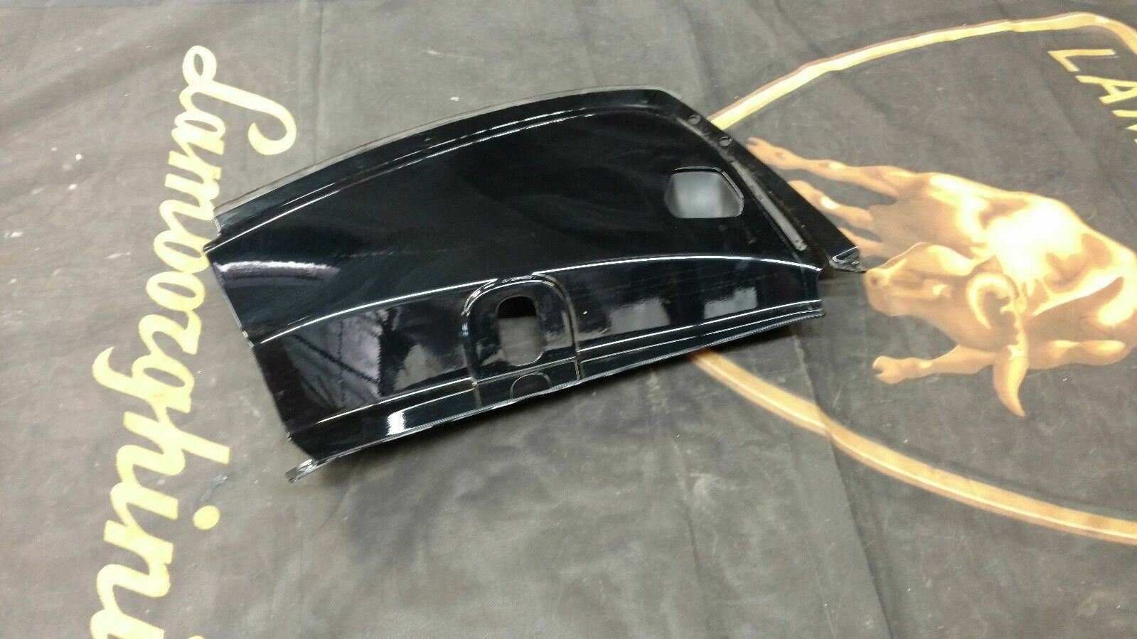 LAMBORGHINI HURACAN PASSENGER RIGHT SIDE QUARTER PANEL DOOR JAM PANEL TRIM OEM 