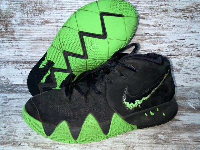 youth kyrie 4