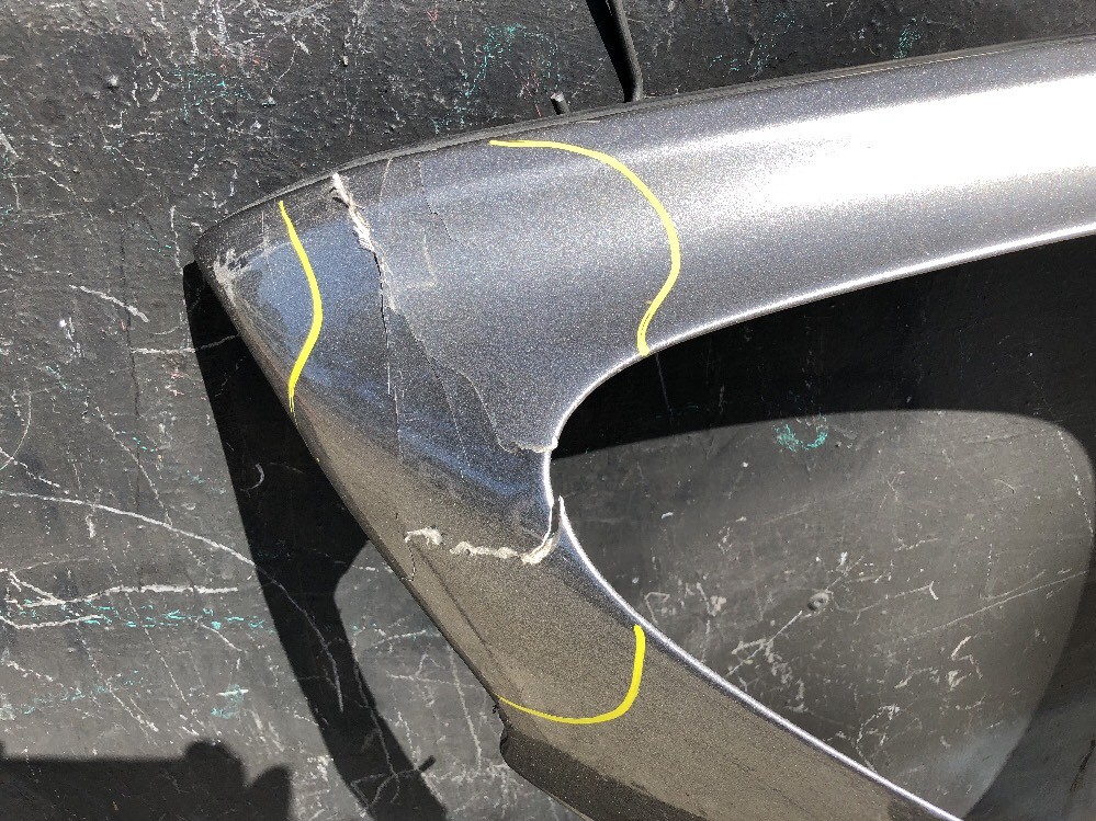 06-2010 ASTON MARTIN DB9 LH FENDER