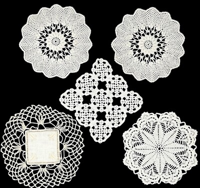 Vtg Estate Lot 5 Beautiful Doilies Patterns & Sizes Swedish Collectable Lace