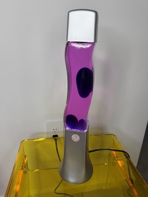 Wavy Groovy Motion Lava Lamp Silver Base pink Liquid blue Wax