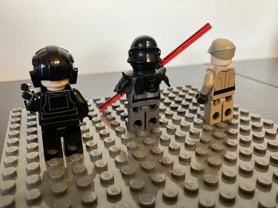 Lego Star Wars Set 75082 Minifiguras Gran Inquistor Foto 2 de 4