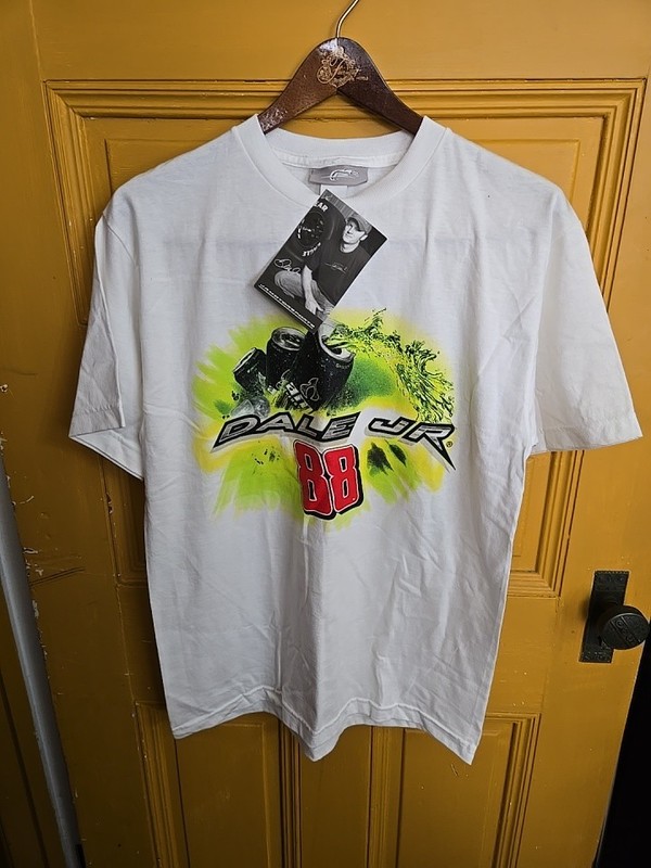 RARE Amp Energy Dale Jr 88 T Shirt Size M Chase Authentics NASCAR JRMOTORSPIRTS