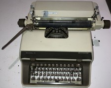 Vintage Royal Standard 470 Portable Typewriter Rare *NEEDS TLC* thumbnail