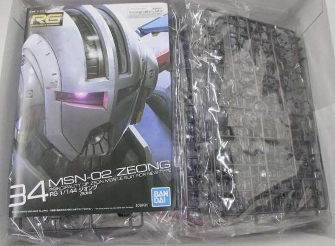 BANDAI 1/144 RG MSN-02 Zeong [Clear Color] Gundam Base