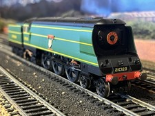 HORNBY R2219 SR WEST COUNTRY CLASS 4-6-2 LOCOMOTIVE 21C123 'BLACKMOOR VALE'