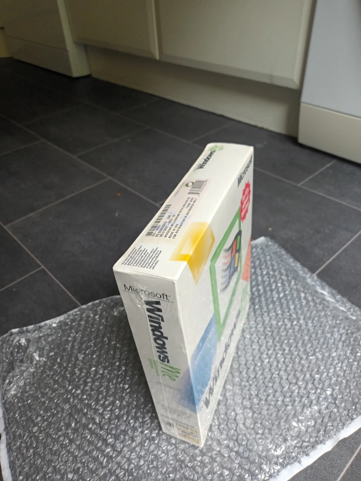 Microsoft Windows Millennium Edition (Windows ME) *Neu & Factory Sealed* - Bild 2 von 4