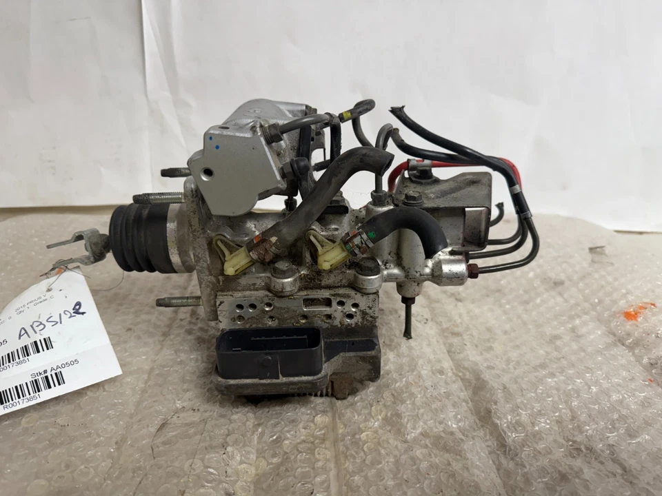 2012 - 2018 Toyota Prius ABS conjunto de bomba de freio antibloqueio 4707012020 fabricante de equipamento original - Imagem 4 de 4