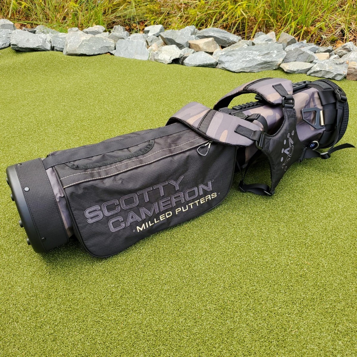 【新品/未使用】SCOTTY CAMERON Sunday Bag Camo Sunday Bag Camo｜[Official] Scotty Cameron Museum&Gallery.