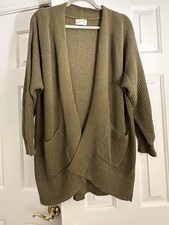 Women's Olive Green Universal Thread Cardigan Sweater. Size Small