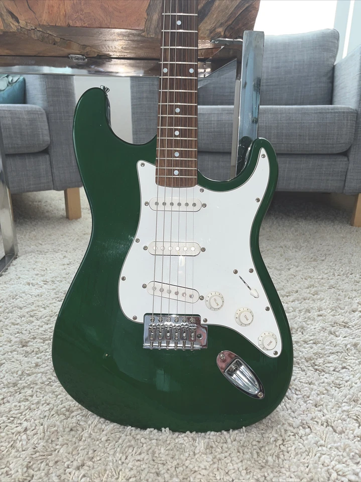 Guitarra Strat Johnson Foto 2 de 3