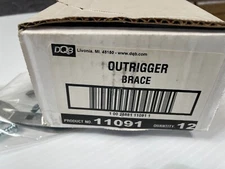 Box of 12 Outrigger Metal Push Broom Handle Brace DQB 11091 Metal FREE SHIPPING