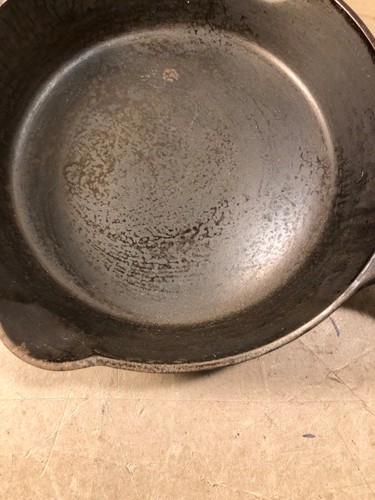 Vintage Griswold cast iron skillet # 5 small block Logo smooth bottom 724K - Picture 2 of 6