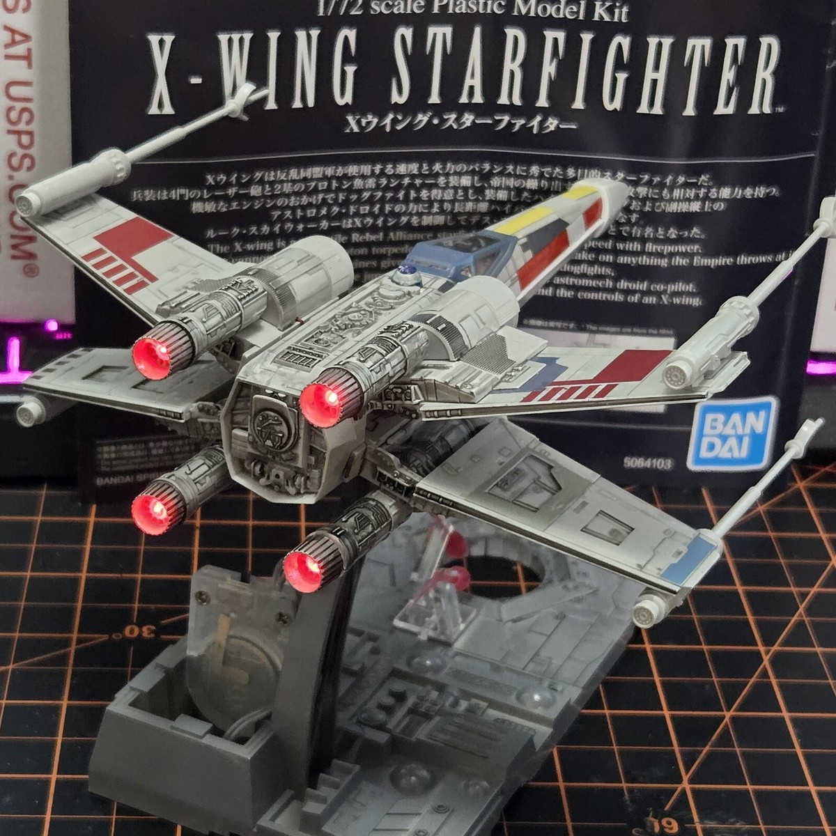 映画の1シーンをリアルに再現！X-Wing Fighter 1/72 LED付き X-Wing Starfighter 1/72 Star Wars Model Bandai With Leds