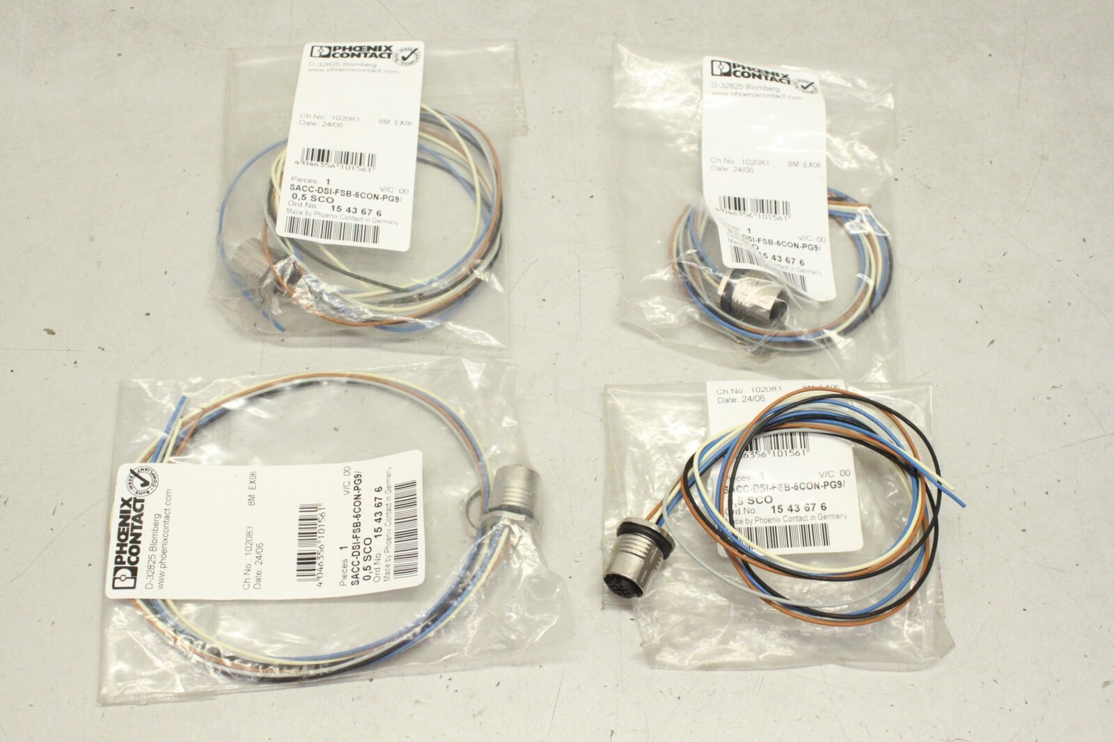 4 x Phoenix Contact sensor cable SACC-DSI-FSB-5CON-PG9/0.5SCO original packaging