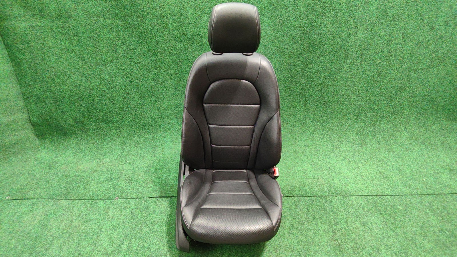 16-22 Mercedes Glc 300 Right Front Seat Oem A2059101147 A2059703350 A2059108330
