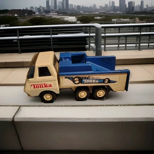Vintage Tonka Race Car Transporter Tow Truck Die Cast Metal 55517 Blue White 5”
