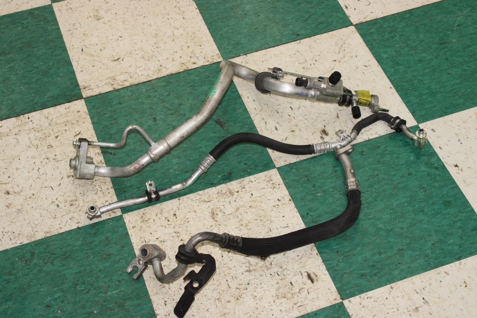 Maserati Ghibli 2014-2021 A/c sets Set